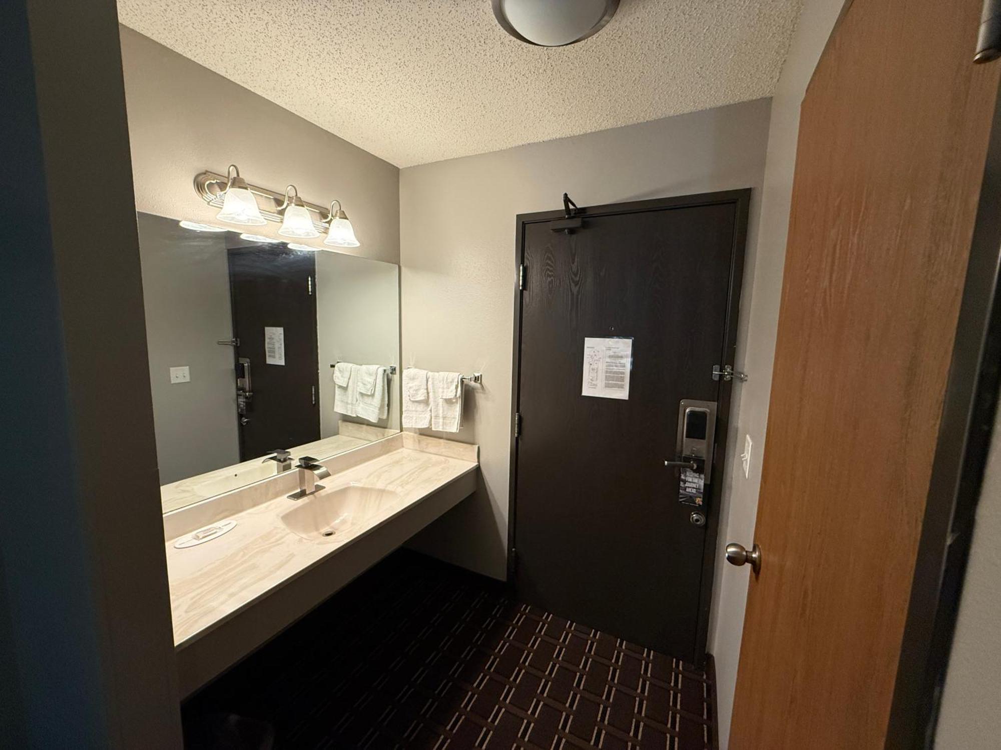 スーパー 8 バイ ウインダム リーズバーグ Reedsburg エクステリア 写真